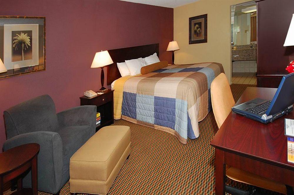 Best Western Plus Papago Inn & Resort スコッツデール 部屋 写真