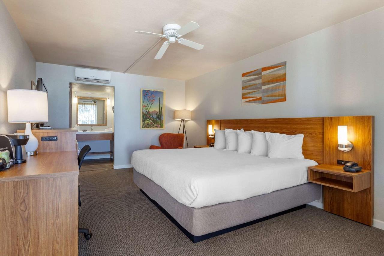 Best Western Plus Papago Inn & Resort スコッツデール エクステリア 写真